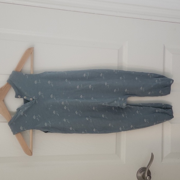 Rylee + Cru Blue Sleeveless Jumpsuit Romper  with Beach Umbrellas Size 2-3 - Picture 5 of 6